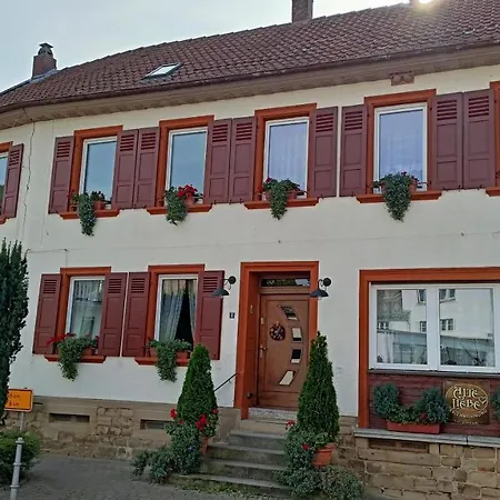 Urlaub Mit Charme In Der Kleinsten Stadt Der Pfalz. Obermoschel