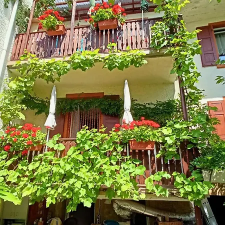 Urlaub Mit Charme In Der Kleinsten Stadt Der Pfalz. * Obermoschel