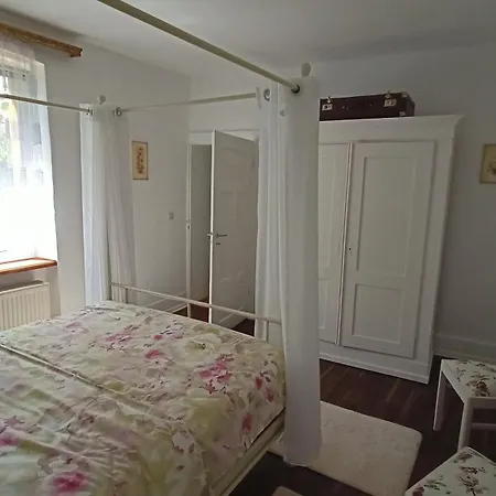 Urlaub Mit Charme In Der Kleinsten Stadt Der Pfalz. Obermoschel