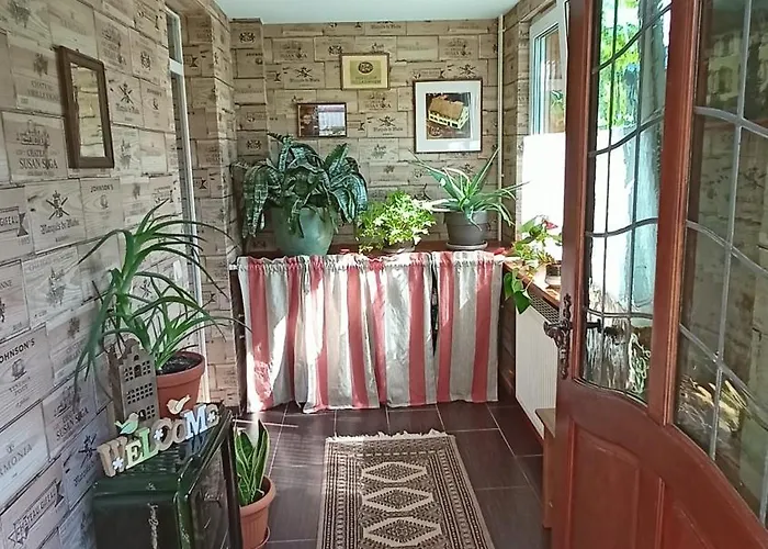 Urlaub Mit Charme In Der Kleinsten Stadt Der Pfalz. Appartement