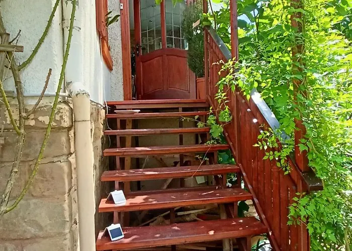 Appartement Urlaub Mit Charme In Der Kleinsten Stadt Der Pfalz. *