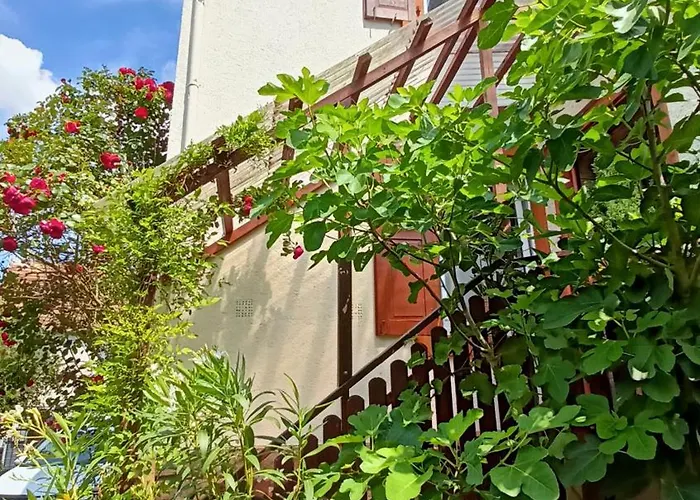 Urlaub Mit Charme In Der Kleinsten Stadt Der Pfalz. Appartement