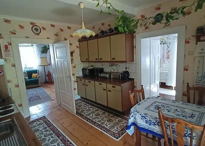 Appartement Urlaub Mit Charme In Der Kleinsten Stadt Der Pfalz. *